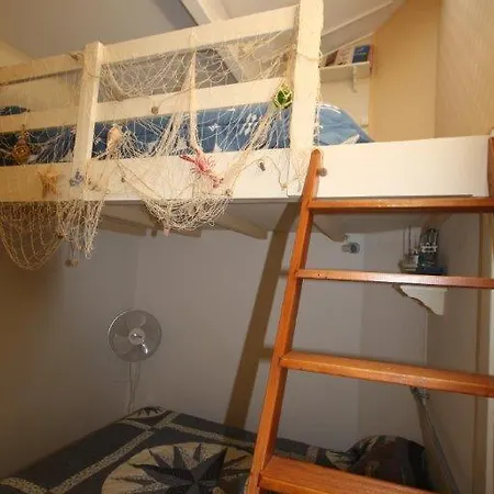 Holiday home Maison De *